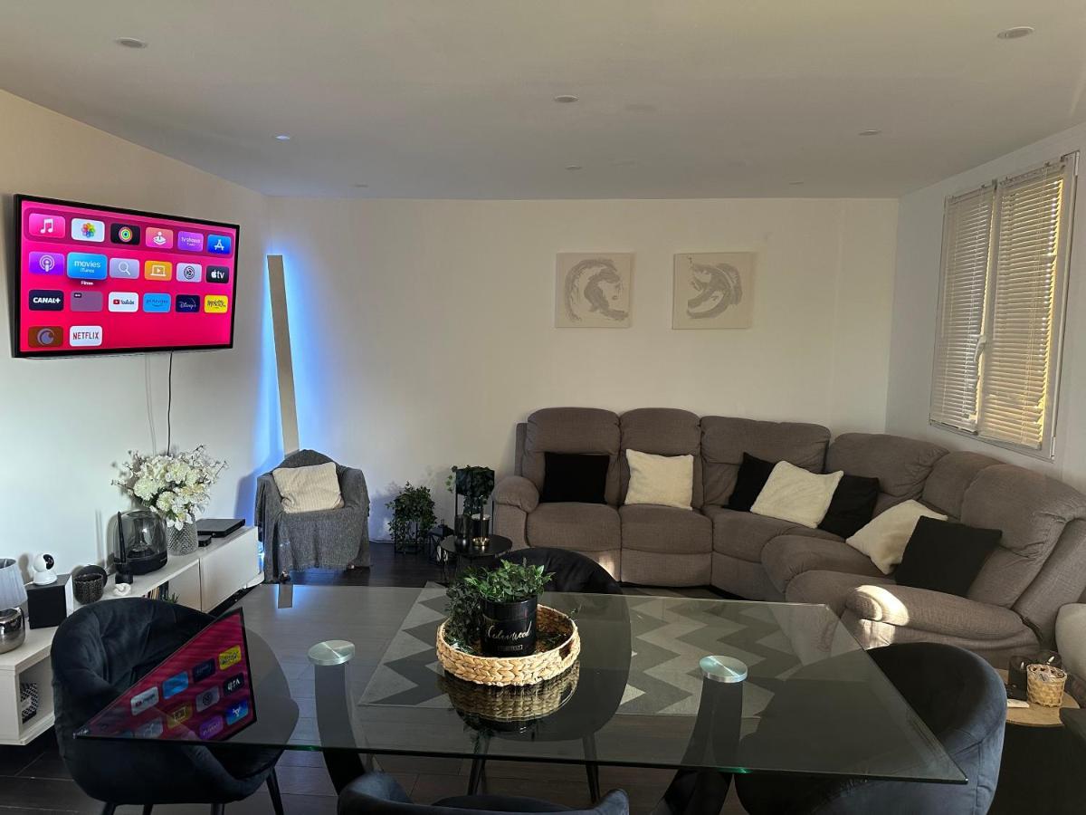 Privat Room In Private Security Residence With Free Parking, 1 Minute From Tramway, 9 Minutes From De Center, Accessible All Transports Nice Extérieur photo